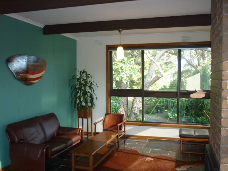 19 Currajong Avenue, Selby VIC 3159