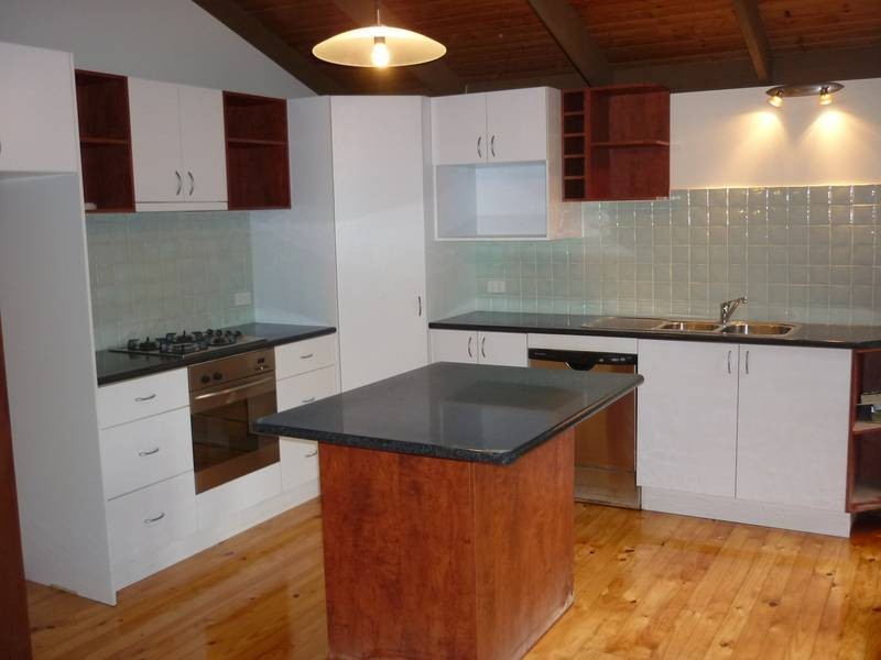 7 St. James Avenue, Kallista VIC 3791