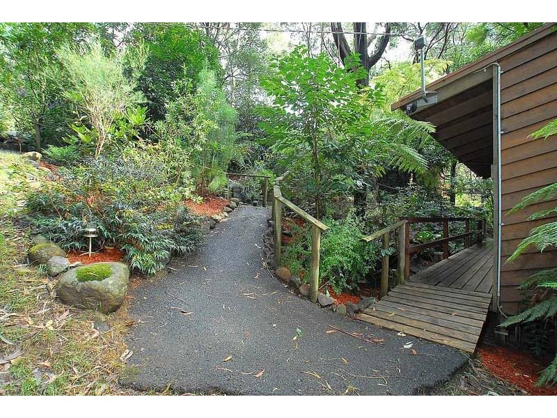 7 St. James Avenue, Kallista VIC 3791