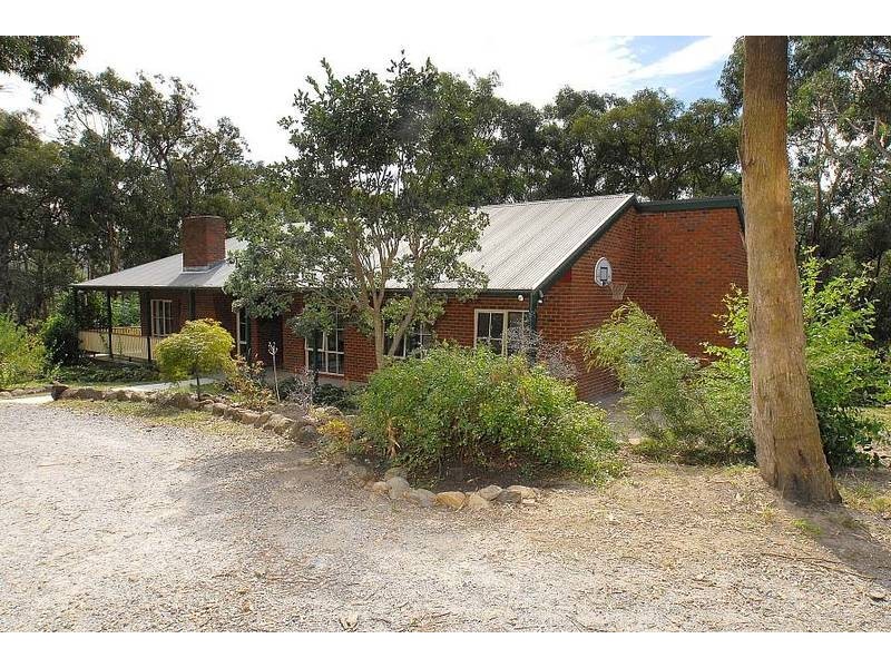 156 Johns Road, Selby VIC 3159