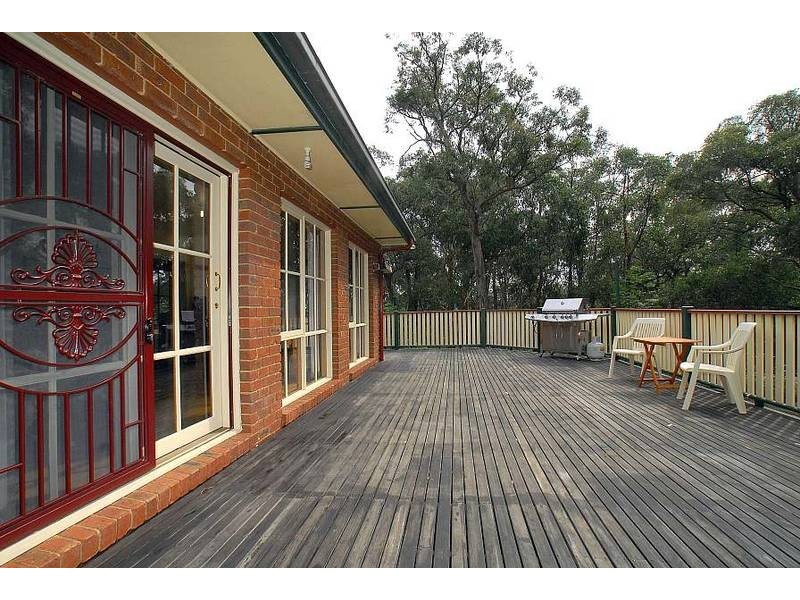 156 Johns Road, Selby VIC 3159