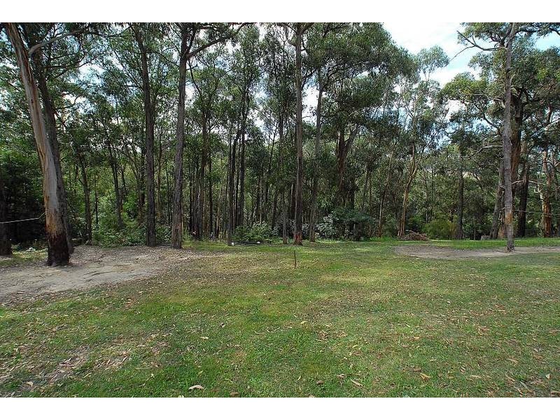 156 Johns Road, Selby VIC 3159