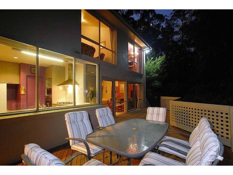 6 Karen Street, Selby VIC 3159