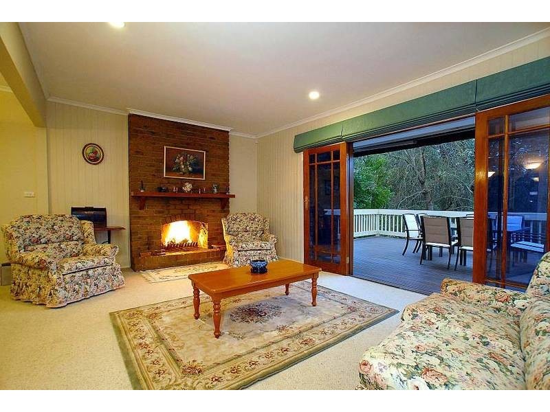 4 Clarke Road, Ferny Creek VIC 3786
