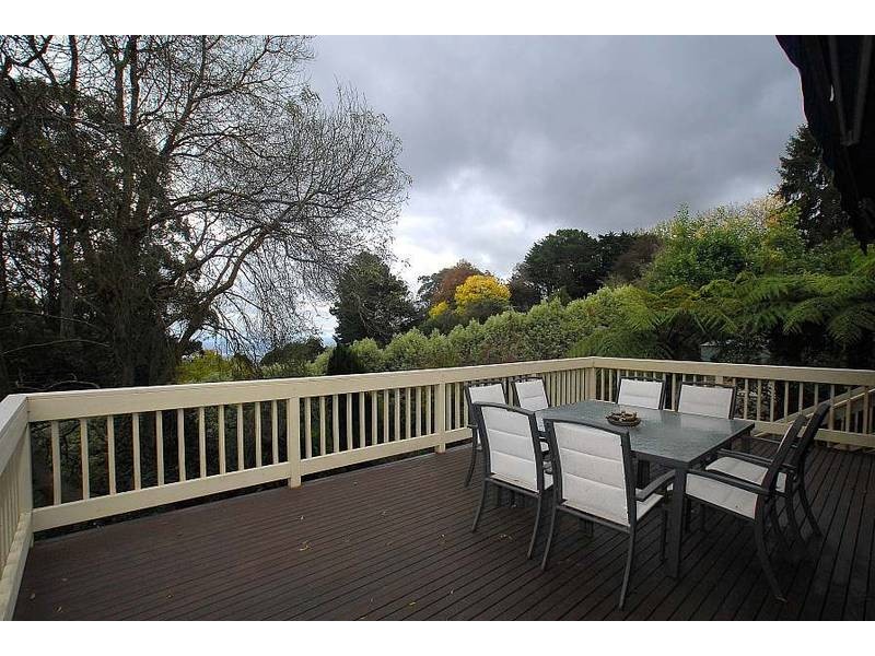 4 Clarke Road, Ferny Creek VIC 3786