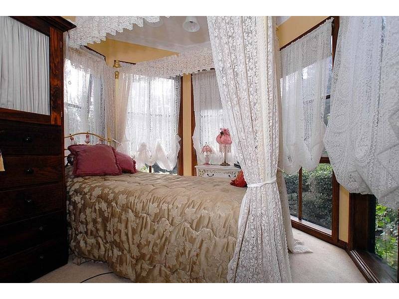 70 Forest Park Road, Upwey VIC 3158