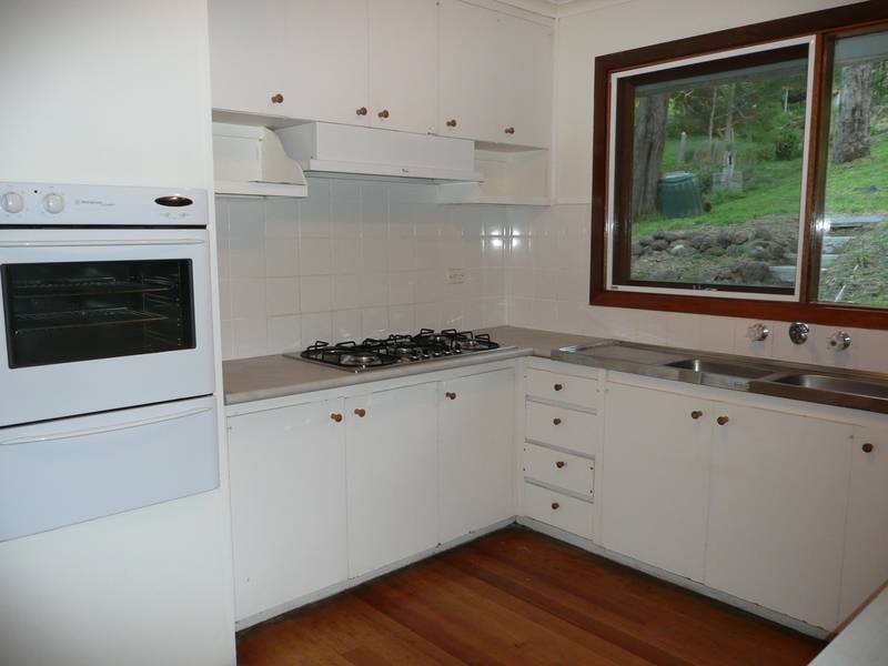 2 Glen Road, Belgrave Heights VIC 3160