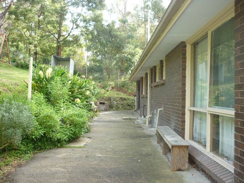 2 Glen Road, Belgrave Heights VIC 3160