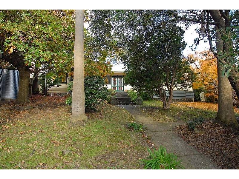 32 McNicol Road (enter via Talbot rd), Tecoma VIC 3160