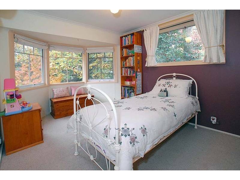 32 McNicol Road (enter via Talbot rd), Tecoma VIC 3160