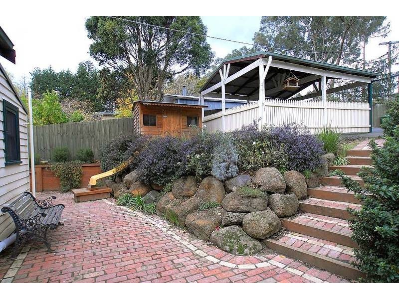 32 McNicol Road (enter via Talbot rd), Tecoma VIC 3160