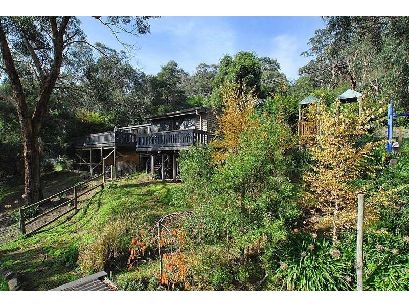 12 Currajong Avenue, Selby VIC 3159
