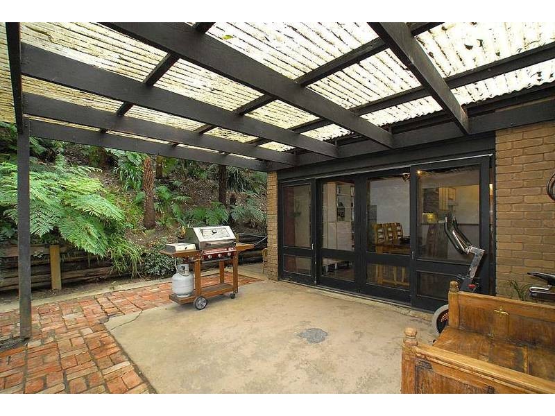 9 Wilga Avenue, Selby VIC 3159