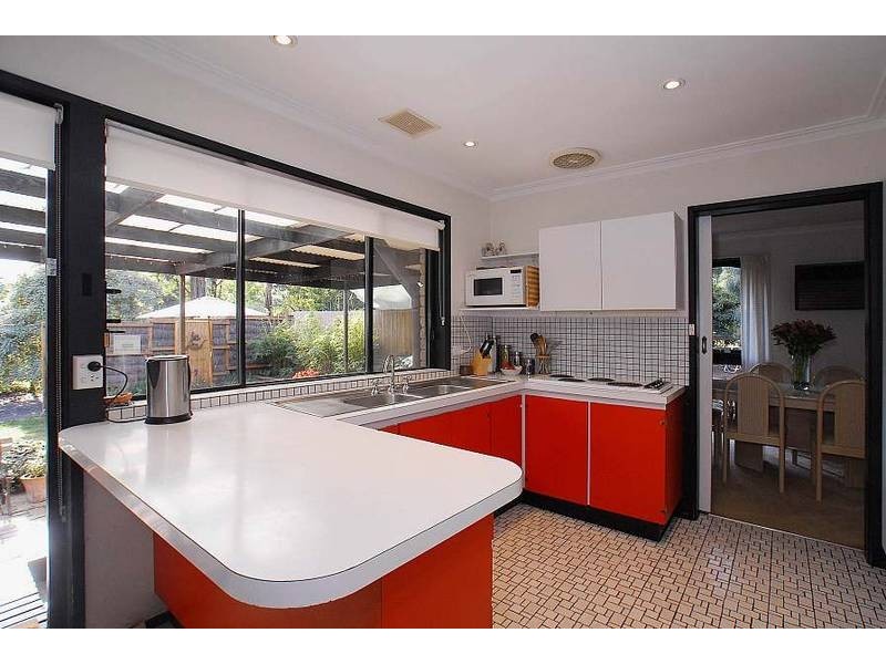 8 Cambridge Street, Belgrave South VIC 3160