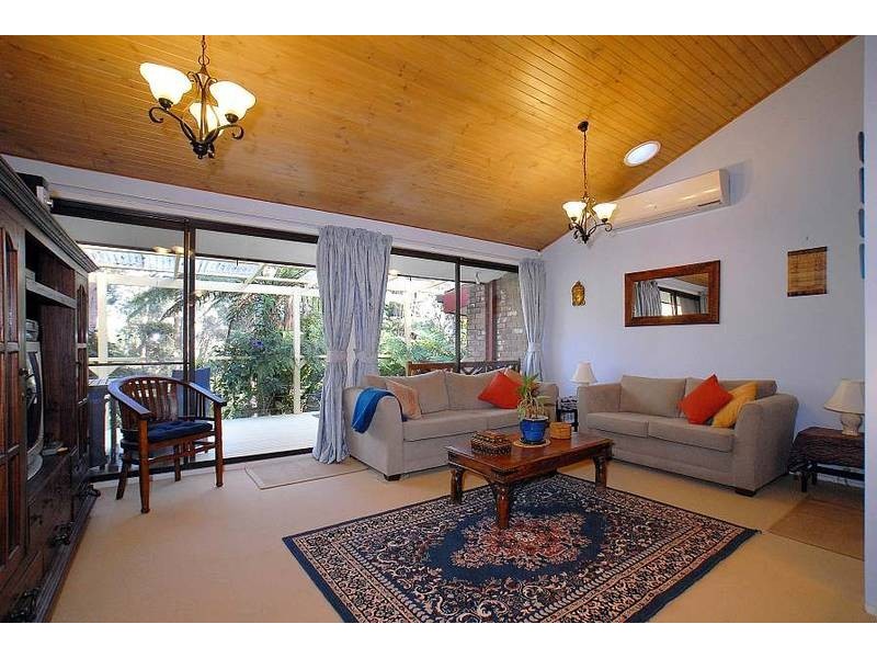 5 Thomas Street, Selby VIC 3159