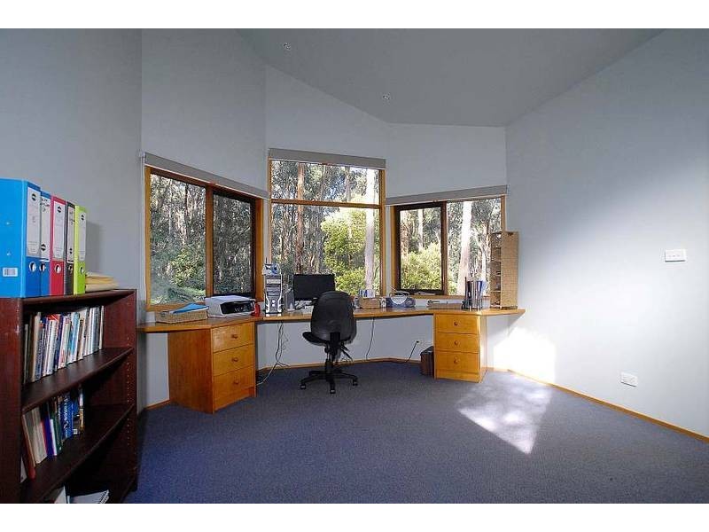 5 Thomas Street, Selby VIC 3159