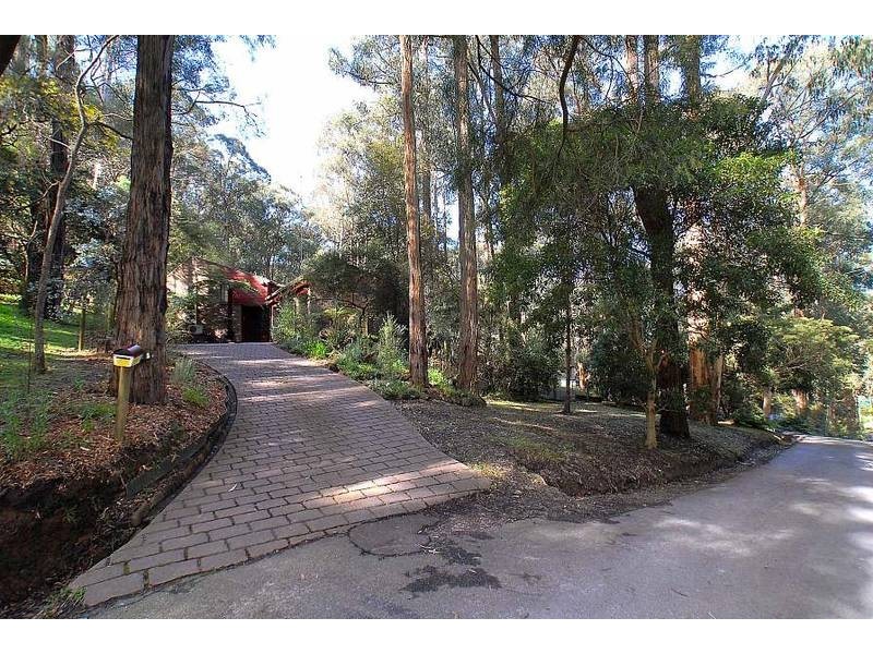 5 Thomas Street, Selby VIC 3159