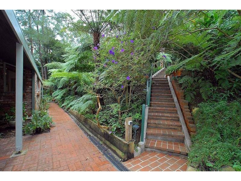 24 Gordon Grove, Menzies Creek VIC 3159