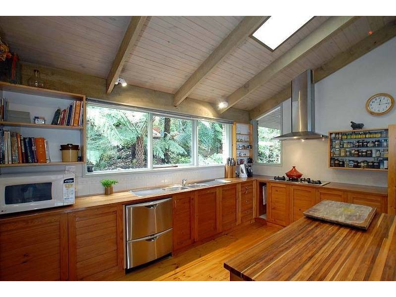 24 Gordon Grove, Menzies Creek VIC 3159