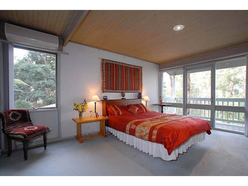 24 Gordon Grove, Menzies Creek VIC 3159