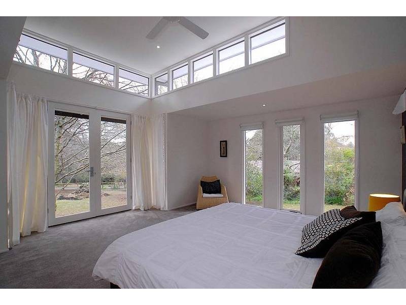3 Clarkmont Road, Sassafras VIC 3787