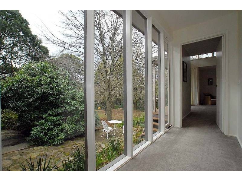 3 Clarkmont Road, Sassafras VIC 3787