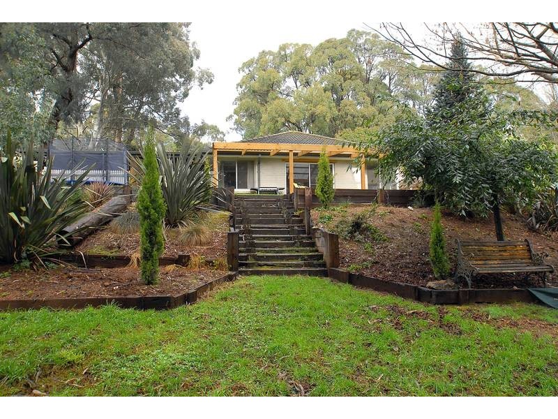 4 Berrys Road, Emerald VIC 3782