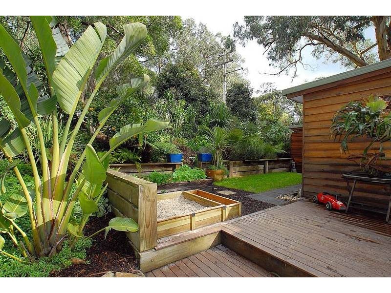 13 Glen Road, Belgrave Heights VIC 3160