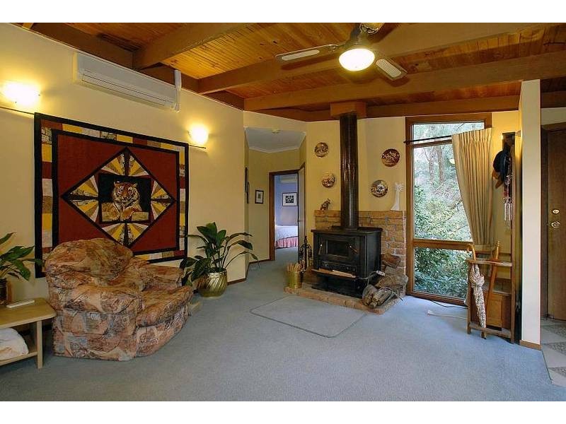 14 Florence Avenue, Upwey VIC 3158