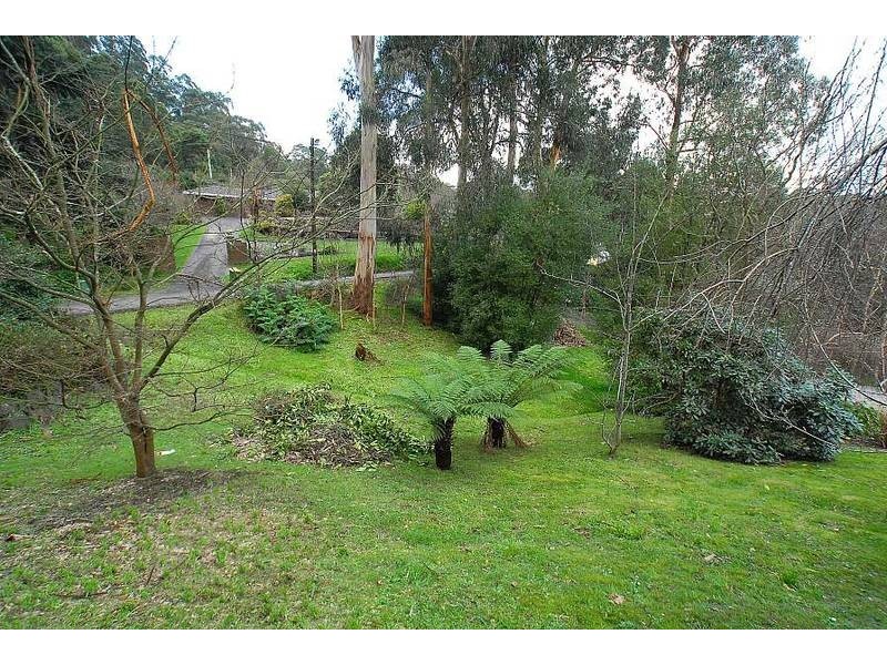 14 Florence Avenue, Upwey VIC 3158