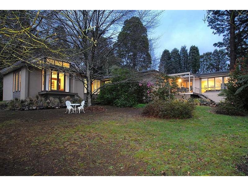 3 Clarkmont Road, Sassafras VIC 3787