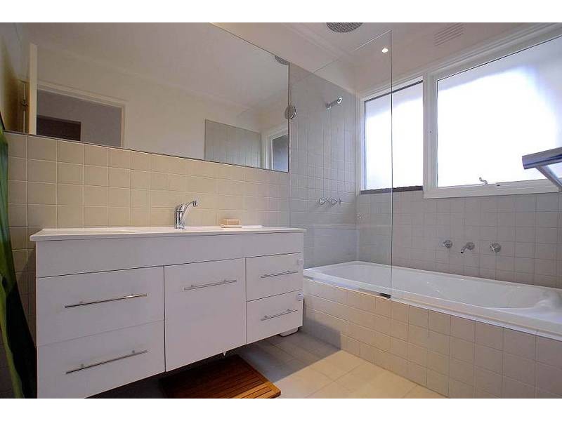 3 Clarkmont Road, Sassafras VIC 3787