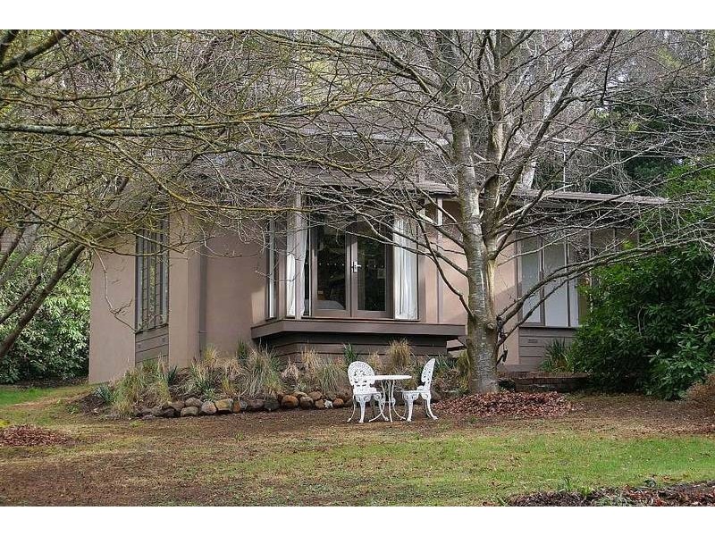 3 Clarkmont Road, Sassafras VIC 3787