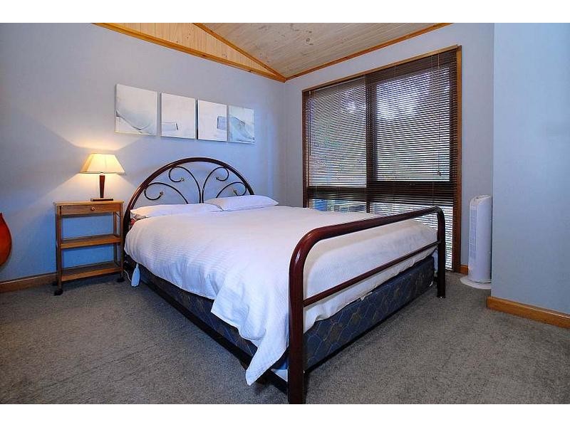 30 Blackwood Street, Tecoma VIC 3160