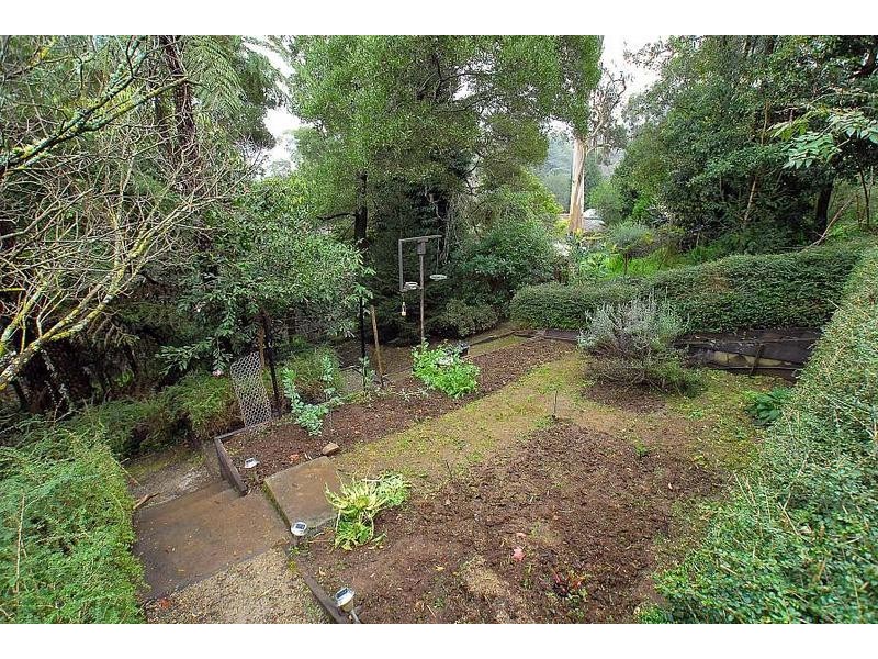30 Blackwood Street, Tecoma VIC 3160
