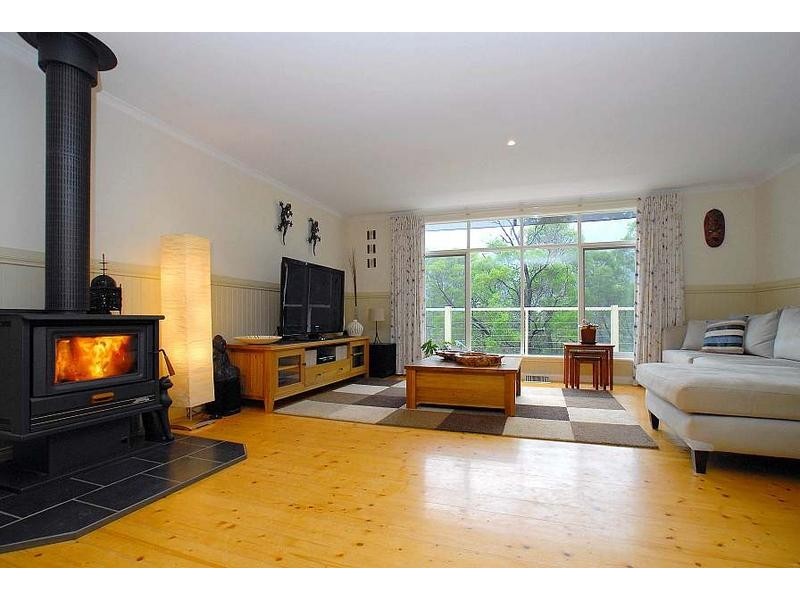 4 Bay Street, Tecoma VIC 3160