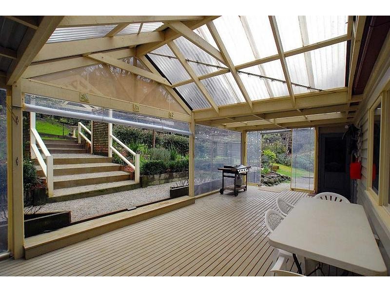4 Bay Street, Tecoma VIC 3160