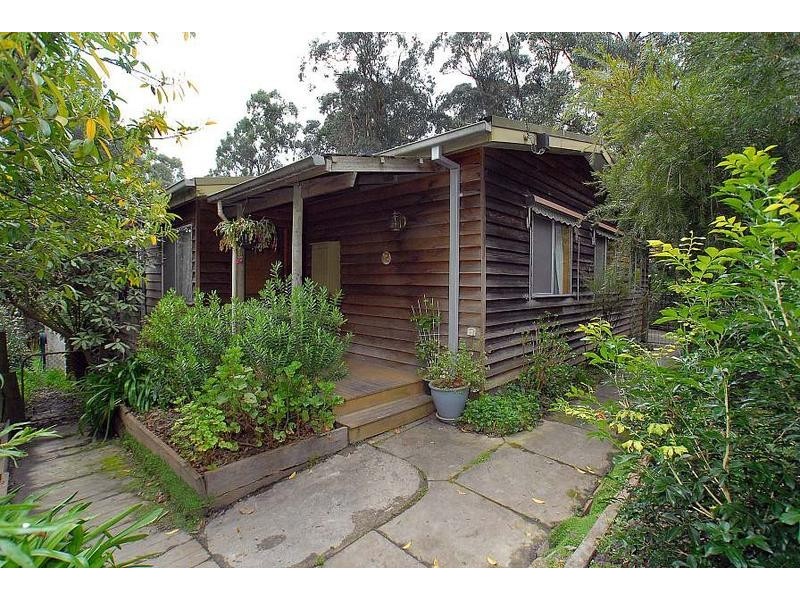 12 Laurel Grove, Belgrave VIC 3160