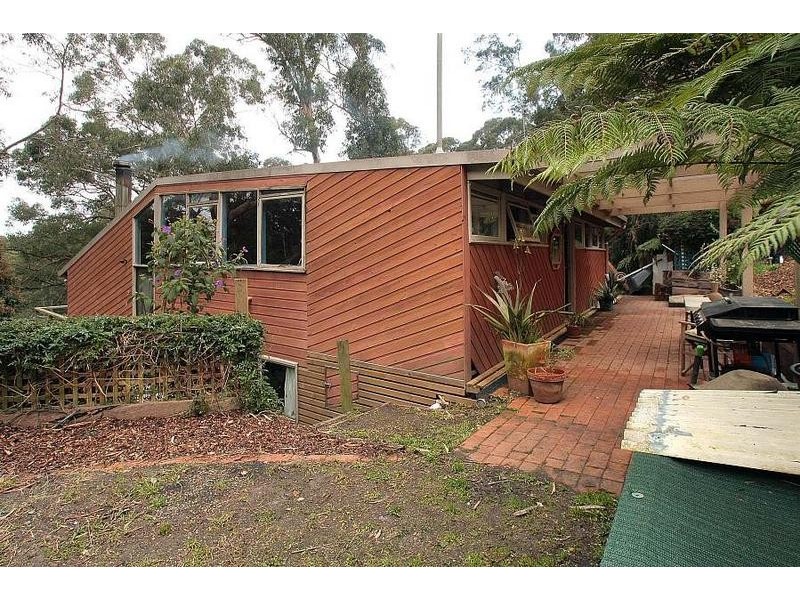 66 Temple Road, Selby VIC 3159
