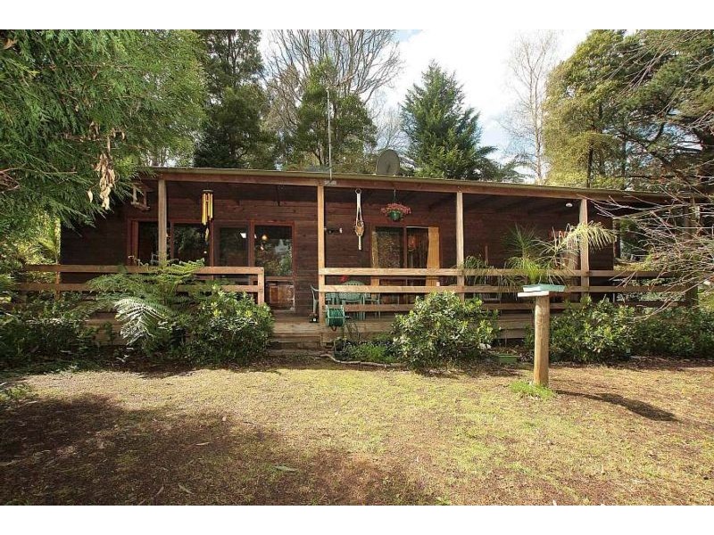 25 Menin Road, Monbulk VIC 3793