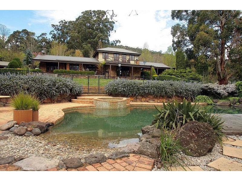 32 William Road, The Patch VIC 3792