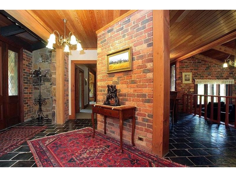 32 William Road, The Patch VIC 3792