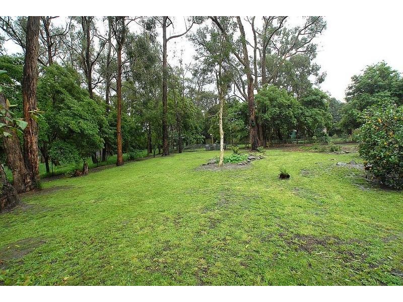 10 Licence Road, Belgrave South VIC 3160