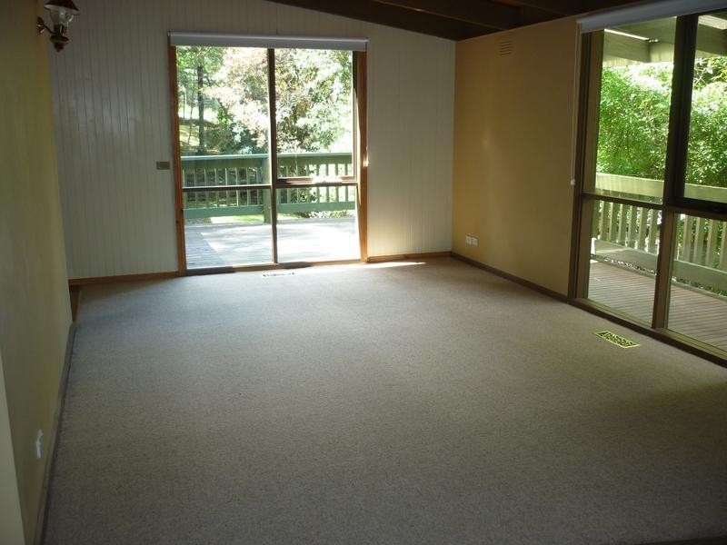 28 Alexander Avenue, Upwey VIC 3158