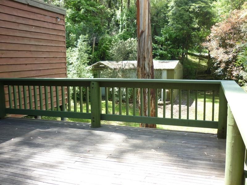 28 Alexander Avenue, Upwey VIC 3158