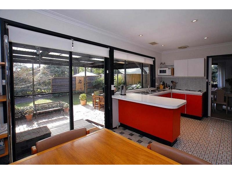 8 Cambridge Street, Belgrave South VIC 3160