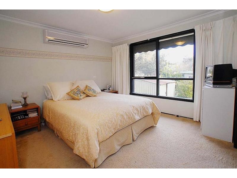 8 Cambridge Street, Belgrave South VIC 3160