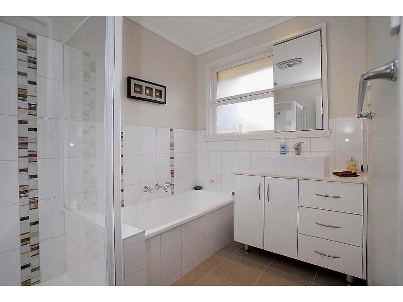 8 Cambridge Street, Belgrave South VIC 3160