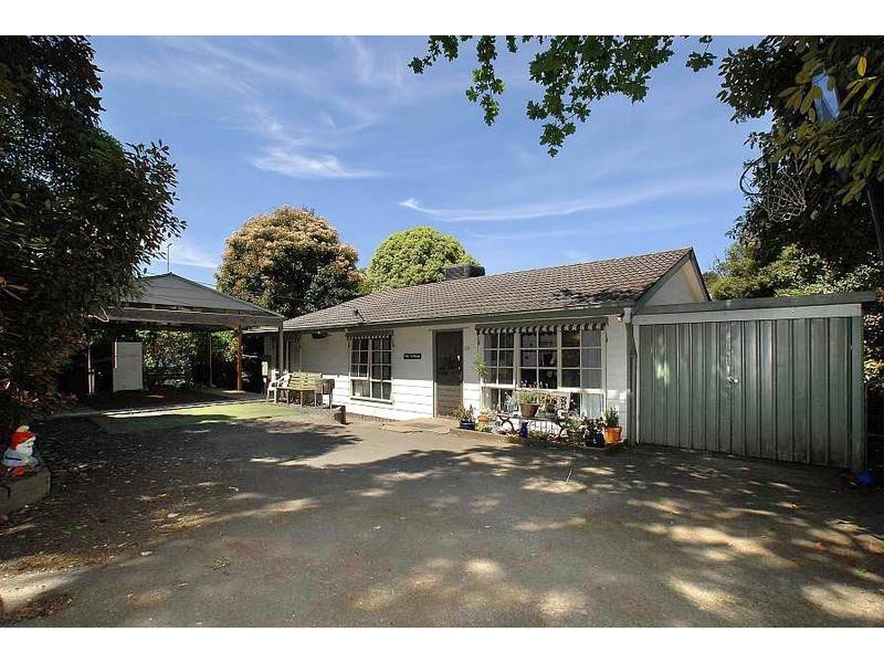 16 Allen Road, Monbulk VIC 3793