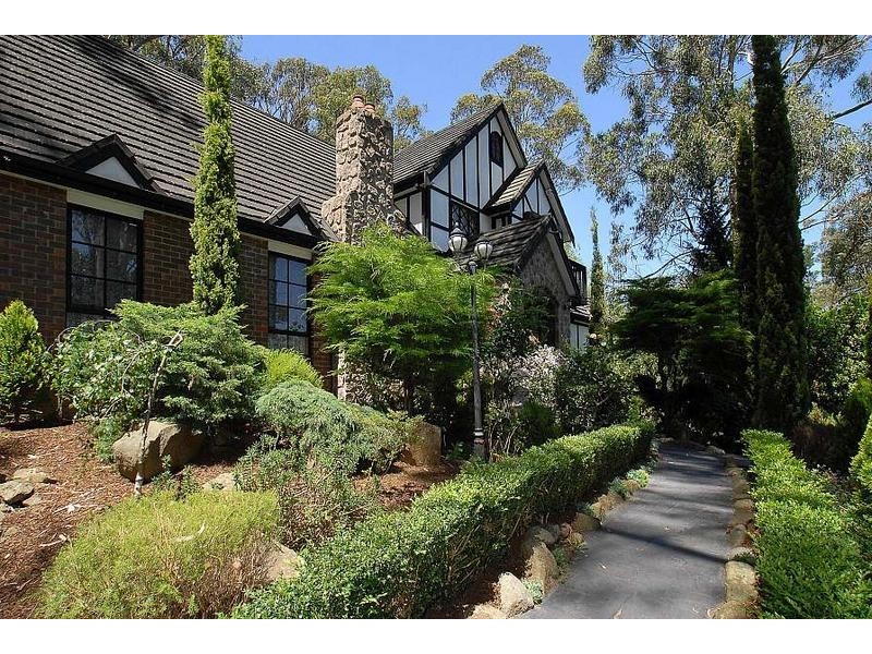 30 Mast Gully Road, Upwey VIC 3158